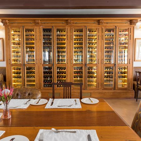乔斯蒂酒店 Graaff-Reinet 外观 照片 Wine rack at the restaurant