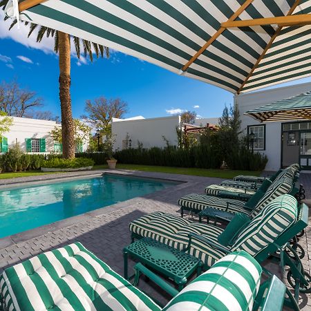 乔斯蒂酒店 Graaff-Reinet 外观 照片 The pool at the Ace Hotel in Palm Springs
