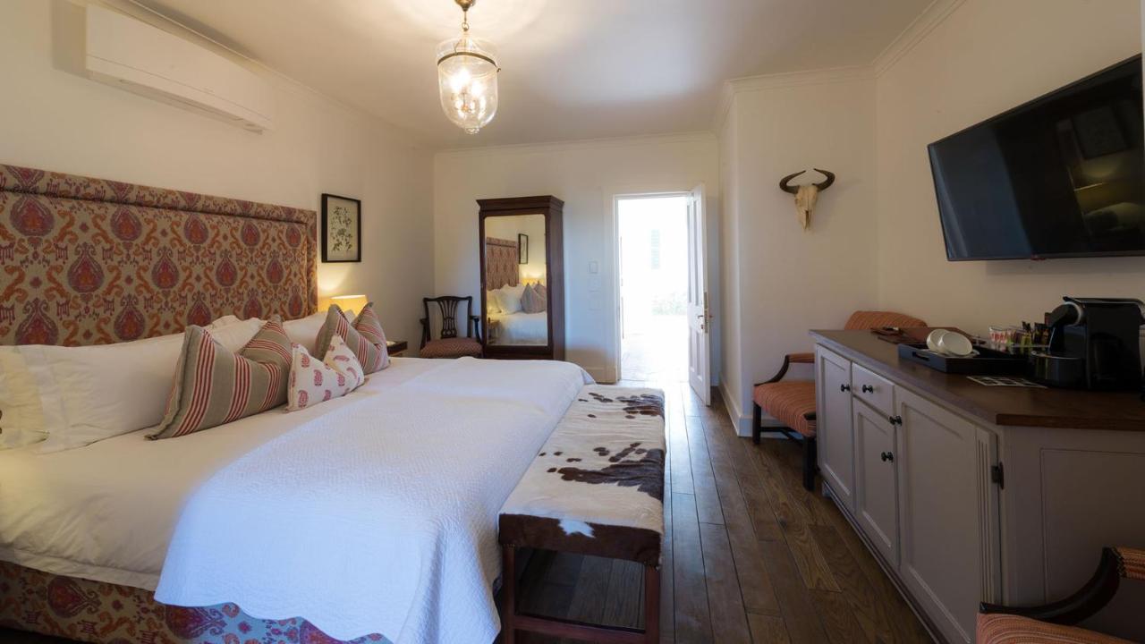 乔斯蒂酒店 Graaff-Reinet 外观 照片 A bedroom at the hotel