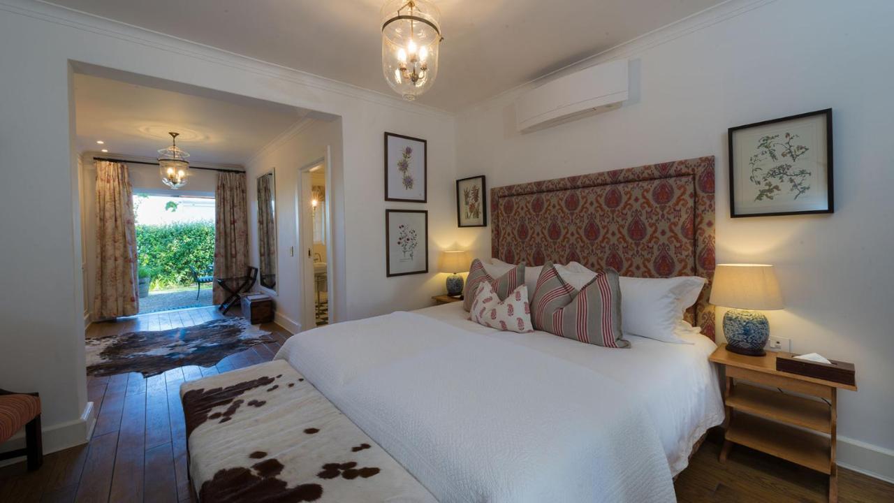乔斯蒂酒店 Graaff-Reinet 外观 照片 A bedroom at the Cape Heritage