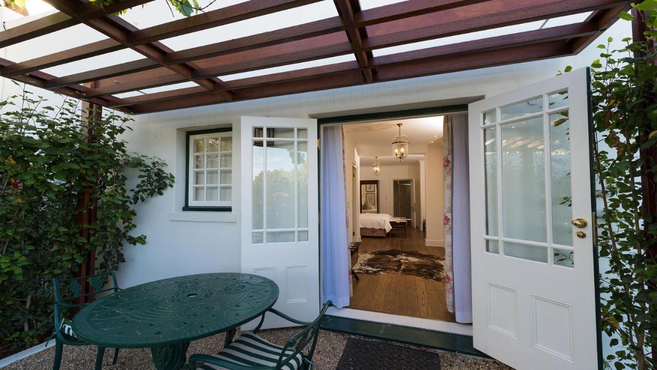 乔斯蒂酒店 Graaff-Reinet 外观 照片 The entrance to the cottage