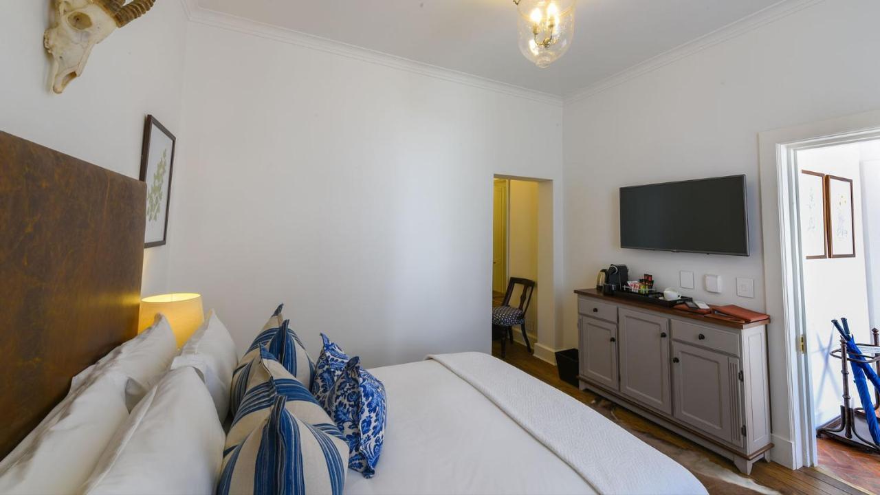 乔斯蒂酒店 Graaff-Reinet 外观 照片 A room at the hotel