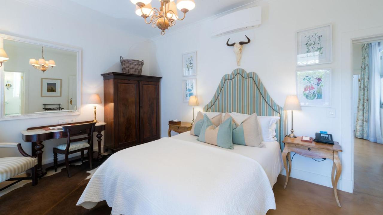 乔斯蒂酒店 Graaff-Reinet 外观 照片 A bedroom at the Cape Heritage